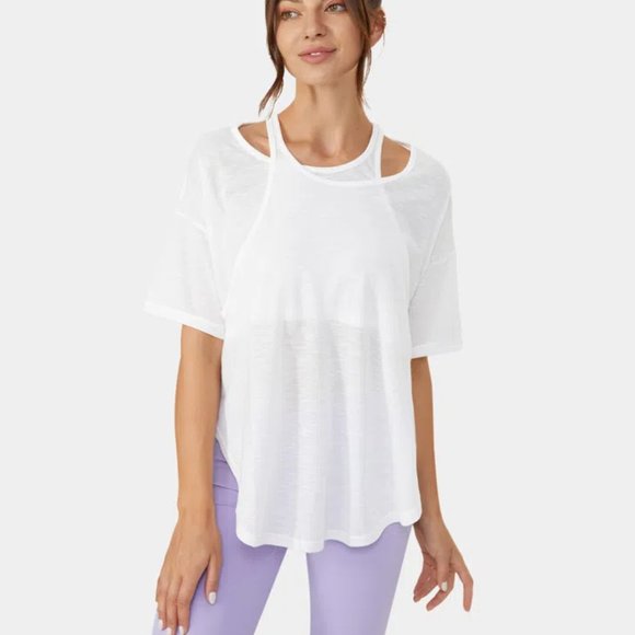 HALARA Relaxed Curved Hem Top SMALL - Picture 2 of 9